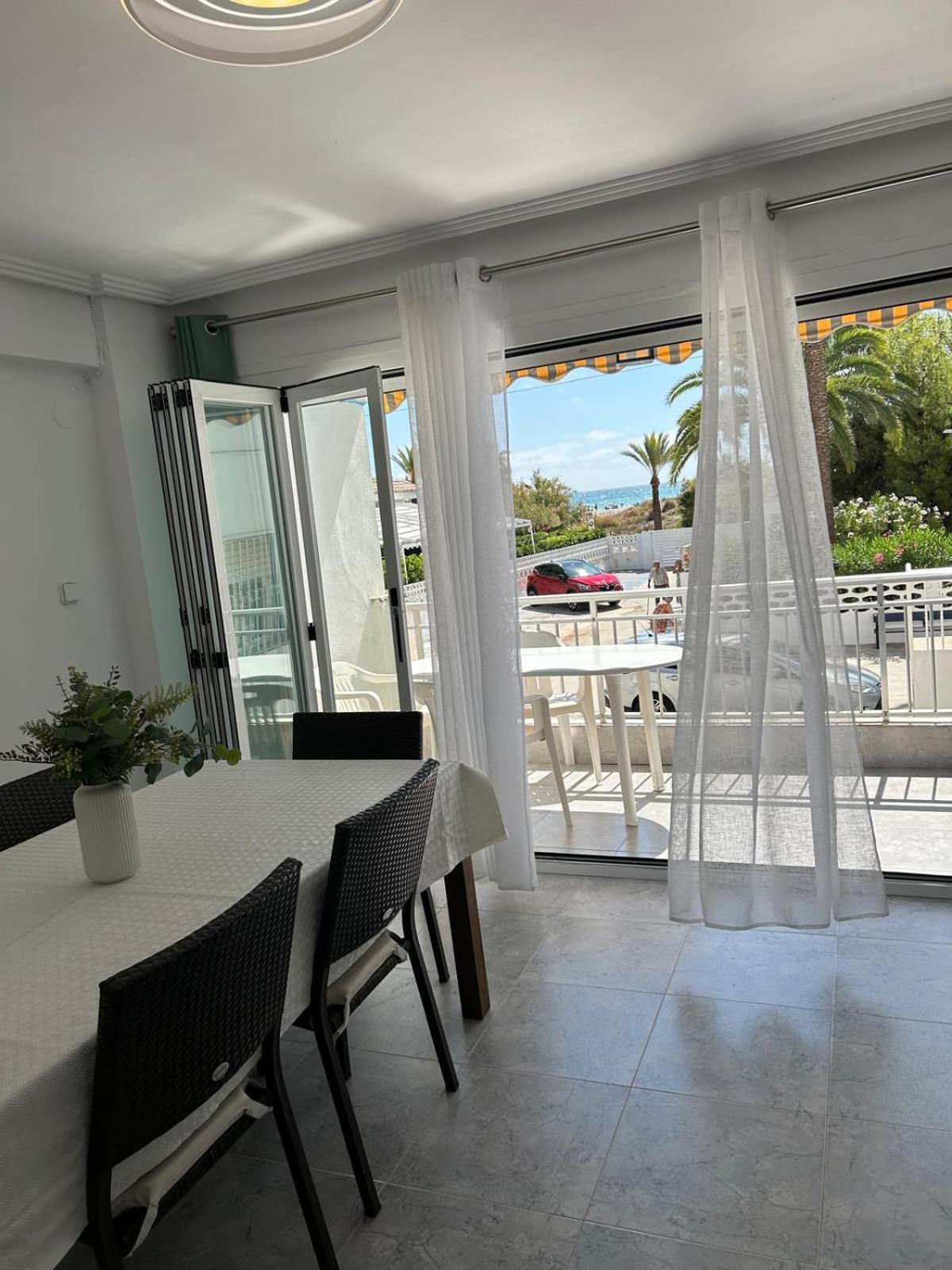 Sea View Apartment, First Line On The Beach, Remote Work Canet d'En Berenguer Exterior photo